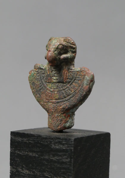 Egide de Khnoum.