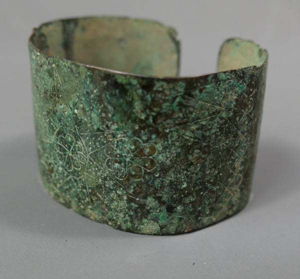 Open bracelet.