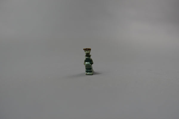 Isis miniature.