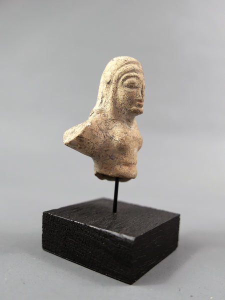 Buste féminin.