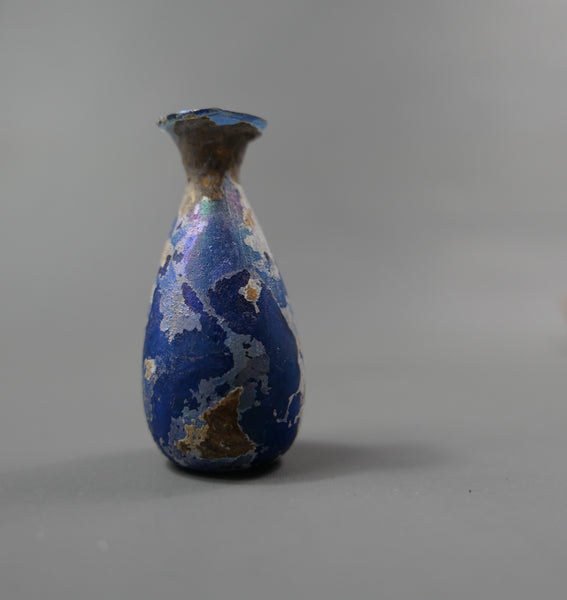 Small bottle.