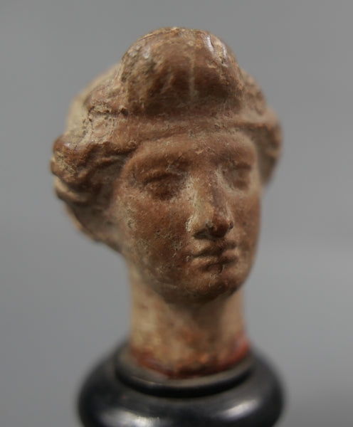 Tête de statuette.