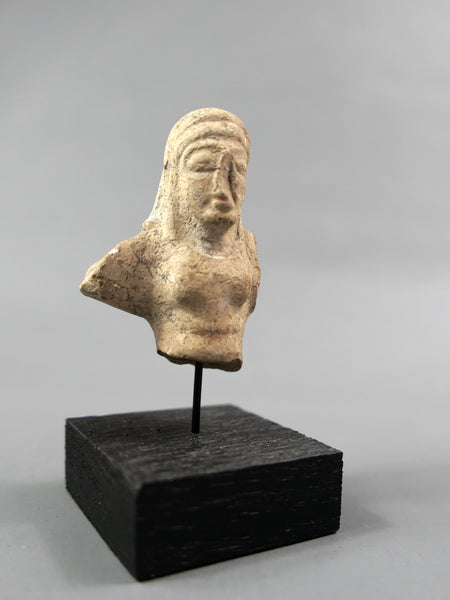 Buste féminin.