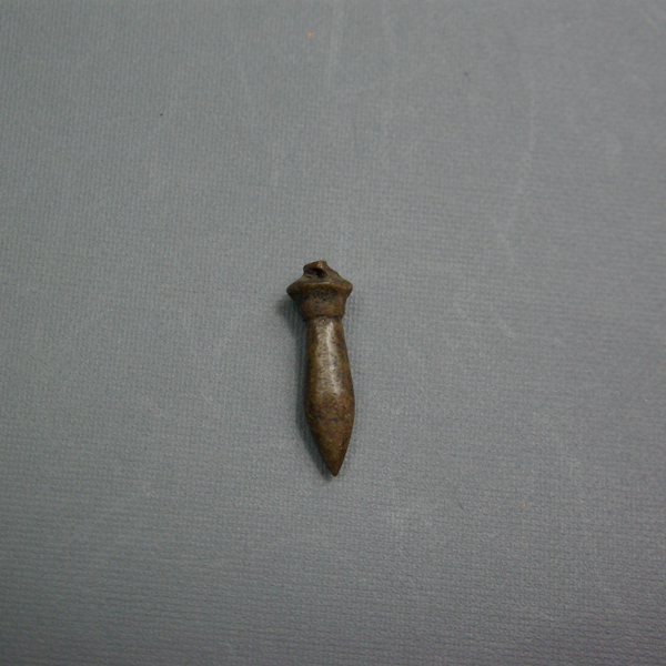 Pilier papyriforme.