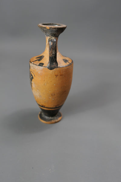 Lekythos.