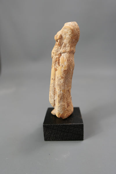 Female statuette.